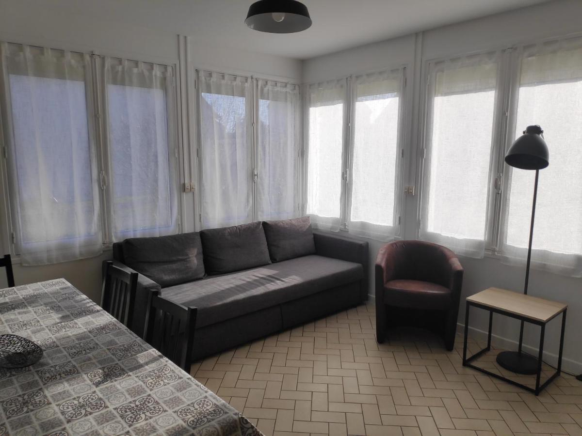 Le Petit Husseau Villa มงต์ลุยส์-ซูร์-ลัวร์ ภายนอก รูปภาพ