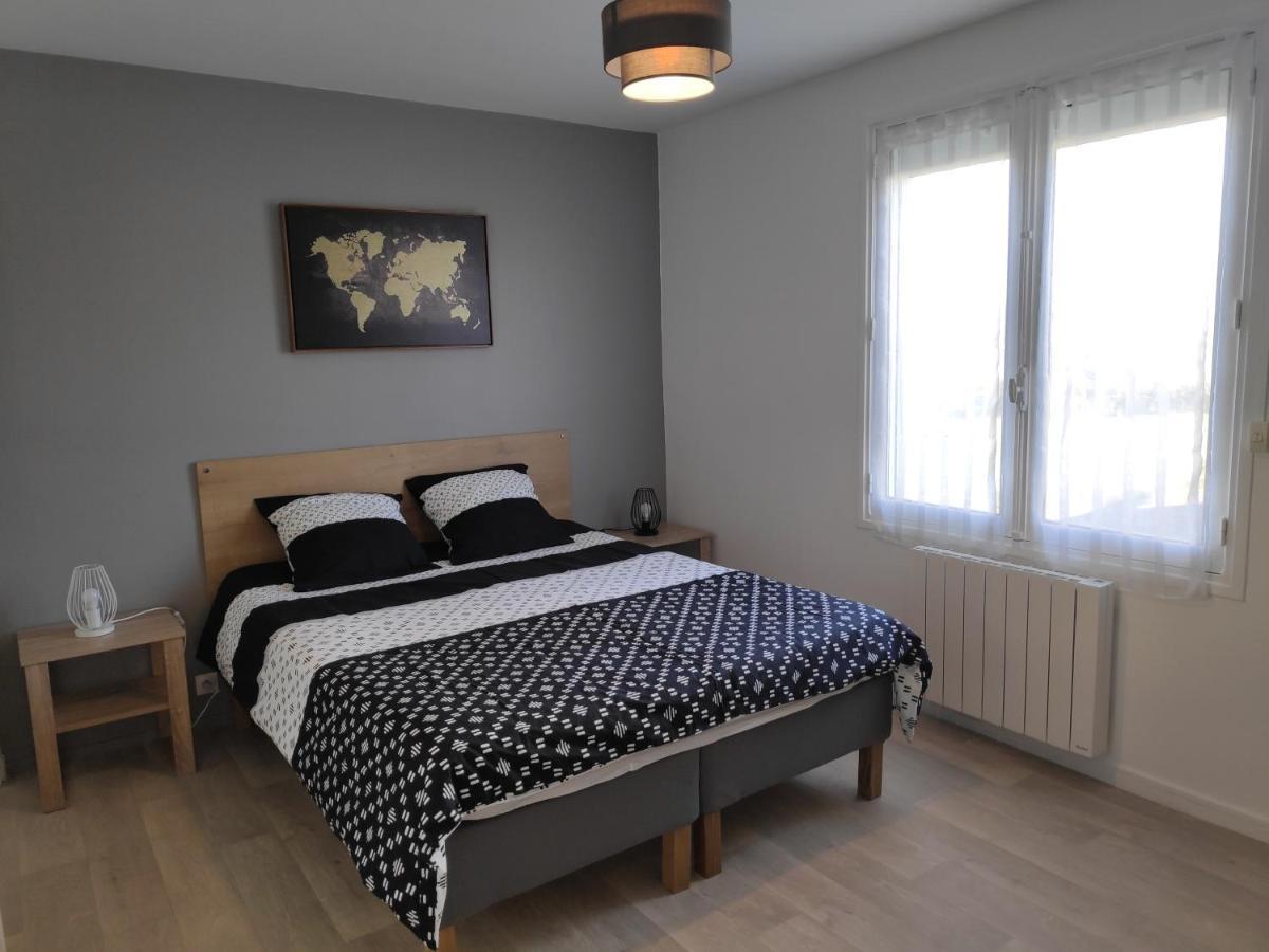 Le Petit Husseau Villa มงต์ลุยส์-ซูร์-ลัวร์ ภายนอก รูปภาพ