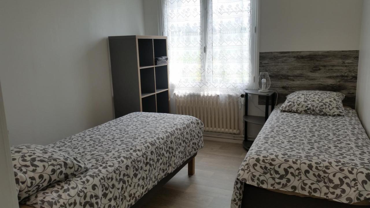 Le Petit Husseau Villa มงต์ลุยส์-ซูร์-ลัวร์ ภายนอก รูปภาพ