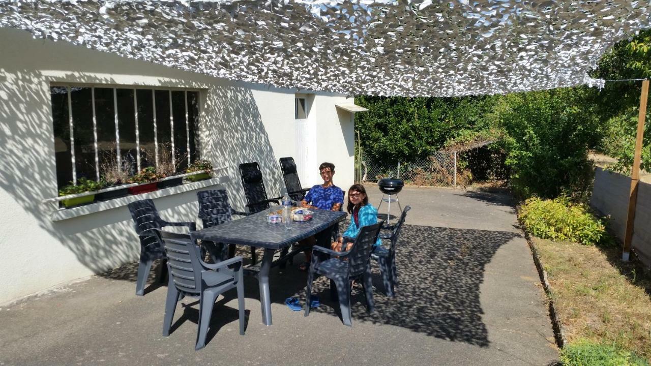 Le Petit Husseau Villa มงต์ลุยส์-ซูร์-ลัวร์ ภายนอก รูปภาพ